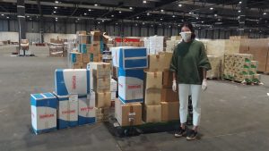 SEGIMOS RECOGIENDO Y ENTREGANDO DONACIONES SANITARIAS PARA  IFEMA